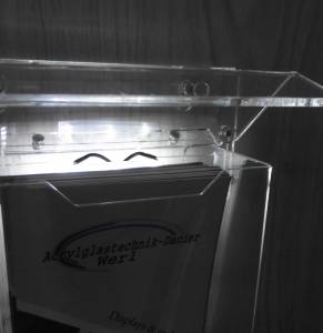 Flyerbox mit Visitenkartenbox mit weißer LED Beleuchtung