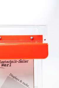 Flyerbox mit Visitenkartenbox und roten Deckel
